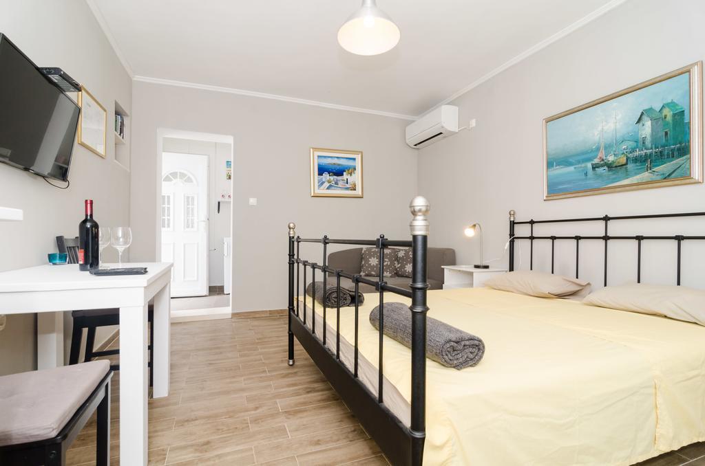 Porto Della Apartment